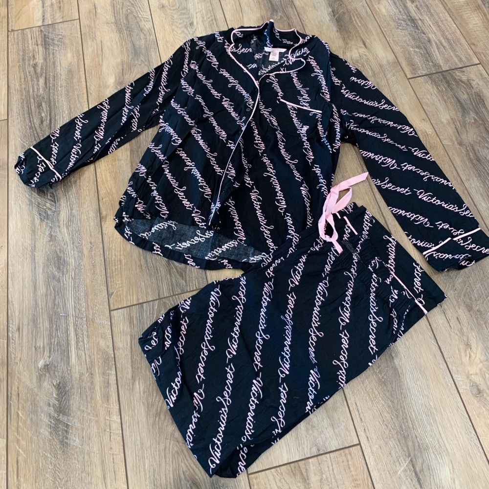Victoria’s Secret Flannel Pajama Set